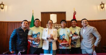 Gaby Osorio recibe a deportistas tlalpenses de pelota mixteca, patinaje y triatlón