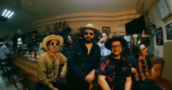 Virrey llega a Sala Sonora para presentar “Alacránico”, su nuevo álbum
